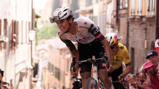 Del Toro, espectacular en Siena, es el nuevo líder del Giro / Giro de Italia Del Toro, espectacular en Siena, es el nuevo líder del Giro