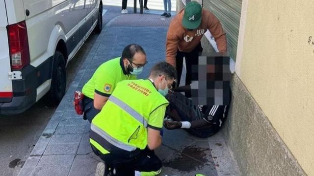 Asistencia a la víctima de la agresión.