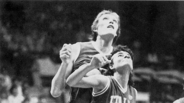 Semenova durante un partido de la URSS con Italia.