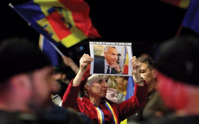 Protestas tras las elecciones rumanas de noviembre de 2024, anuladas por los tribunales tras la victoria de Calin Georgescu