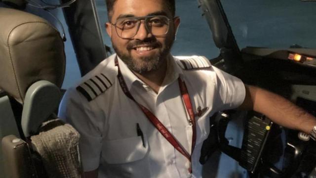 Fotografía difundida en la cuenta en X @IsraelMFA del ministerio de Exteriores de Israel del piloto indio identificado como Smit Machchhar.