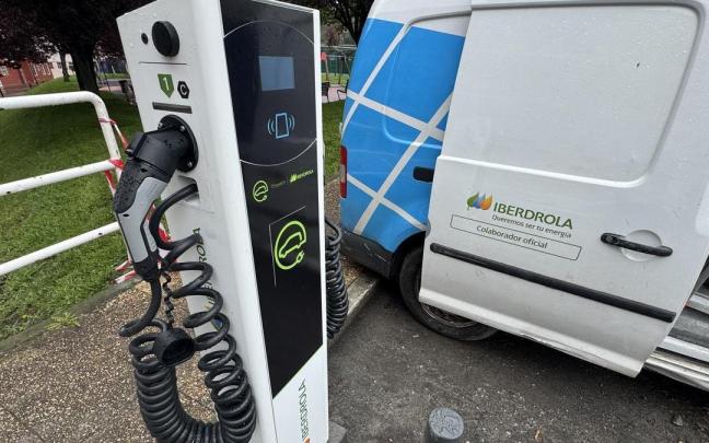 El punto de recarga de vehículos eléctricos está siendo creado en Arandia
