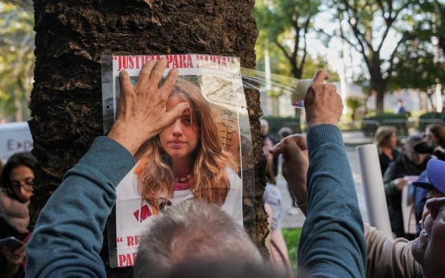 Un cartel con el rostro de Marta del Castillo en una protesta en 2024 por el 15 aniversario de su asesinato.
