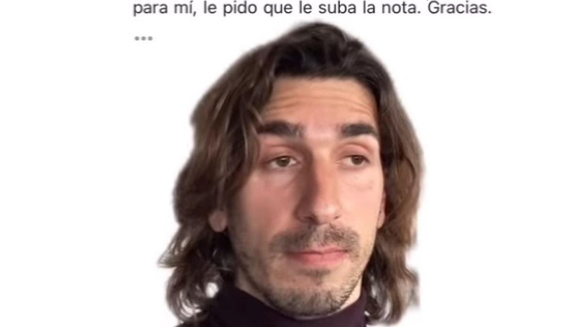 El profesor, Gerard Alarcón, en el vídeo.