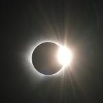 En imágenes | Gran expectación por el eclipse total de Sol