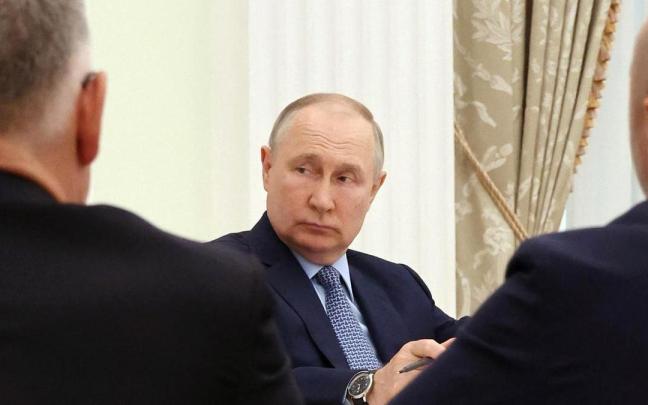 Vladimir Putin durante una reunión de su gabinete en el Kremlin.