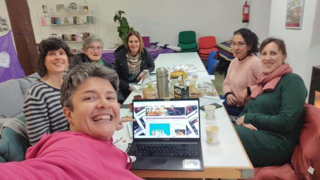 Mentxu Ramilo Araujo dinamizando un encuentro de trabajo en Femprende Aiaraldea