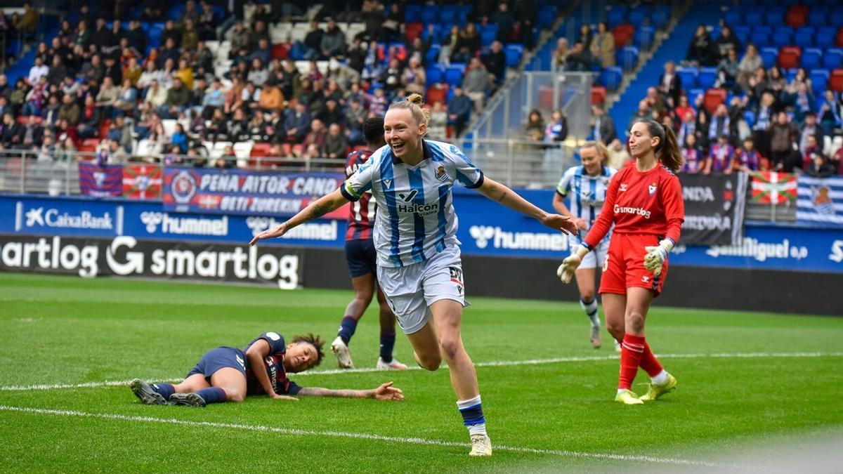 Las imágenes del derbi de Ipurua. / ARNAITZ RUBIO