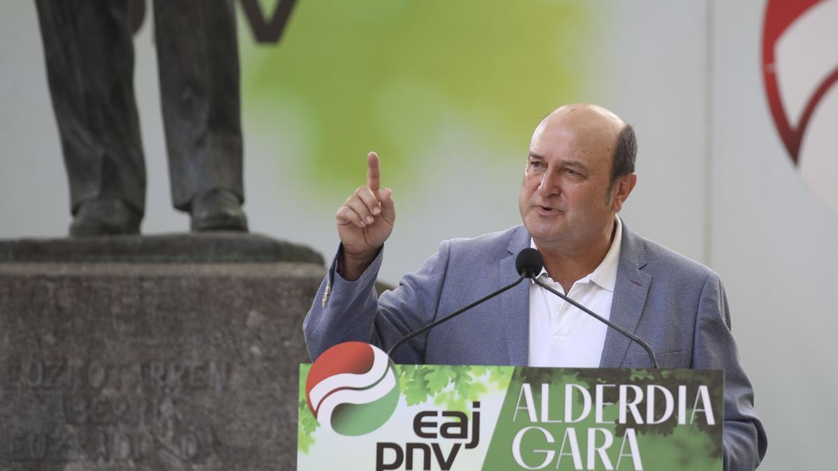 Andoni Ortuzar, durante su intervención en el 129 aniversario de la fundación del PNVV