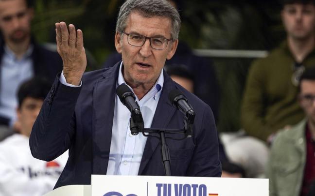 Feijóo, durante el acto electoral en Gijón.