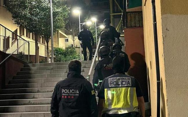 Imagen de la operación policial de los Mossos.