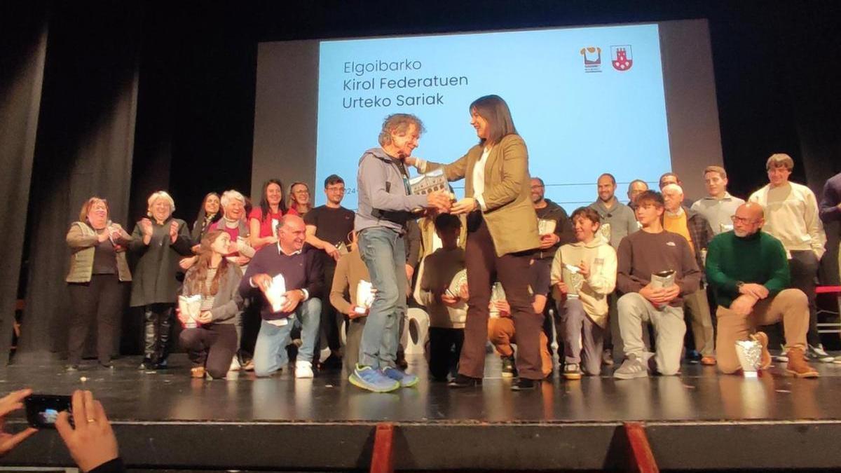 Carlos Soria, en la Gala del Deporte de Elgoibar, meses antes de afrontar su reto en el Manaslu.