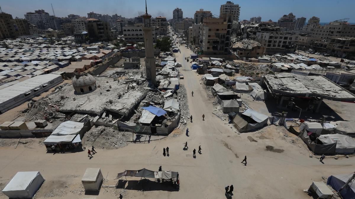 Vista aéra de ciudad de Gaza tras bombardeos israelíes en el marco de la ofensiva contra la Franja