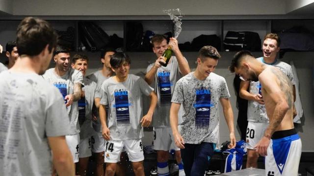 Los jugadores de la Real celebran el pase a la Champions. / R. S. Los jugadores de la Real celebran el pase a la Champions. / R. S.