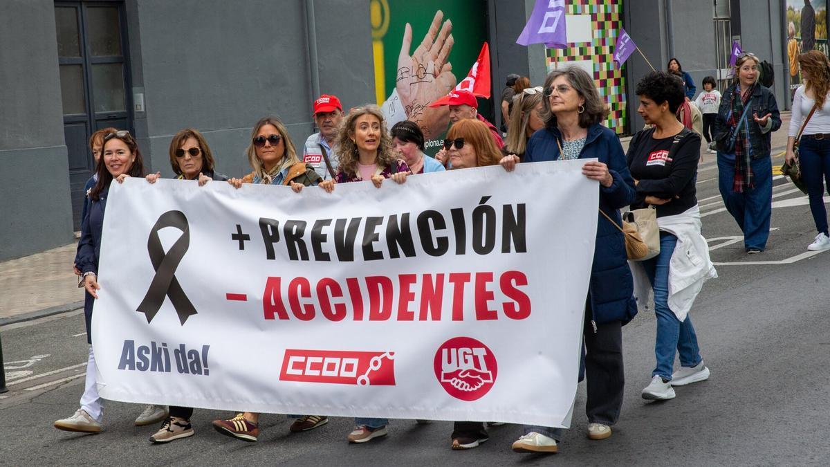 UGT y CCOO han reclamado el refuerzo de los derechos laborales, la cohesión social y la democracia