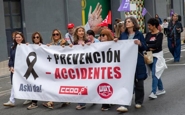 UGT y CCOO han reclamado el refuerzo de los derechos laborales, la cohesión social y la democracia