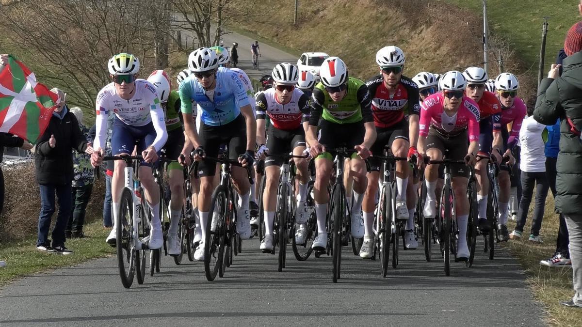 El pelotón aficionado vasco emprende una nueva campaña.
