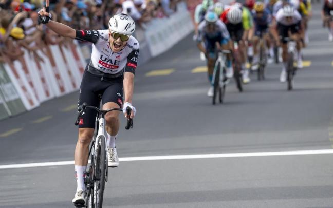 Vine festeja la victoria.