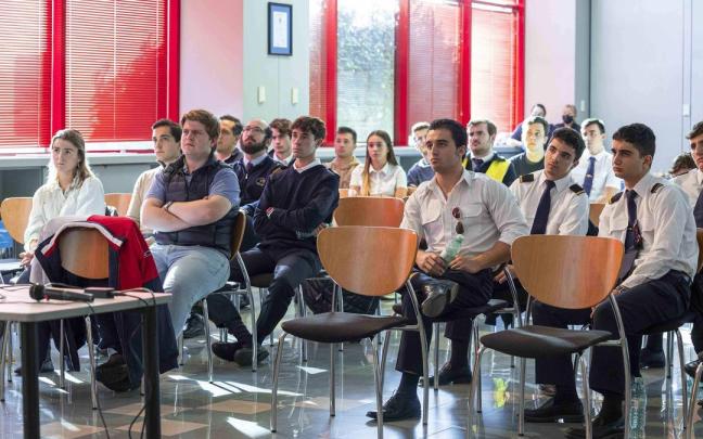 Coplac y Sepla recuerdan que existe un grado oficial de Piloto desde 2010 que actualmente se puede estudiar en tres universidades públicas.