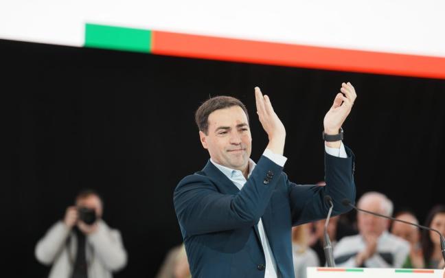 Imanol Pradales en el acto en que fue proclamado candidato a lehendakari del PNV. / EP Imanol Pradales en el acto en que fue proclamado candidato a lehendakari del PNV.