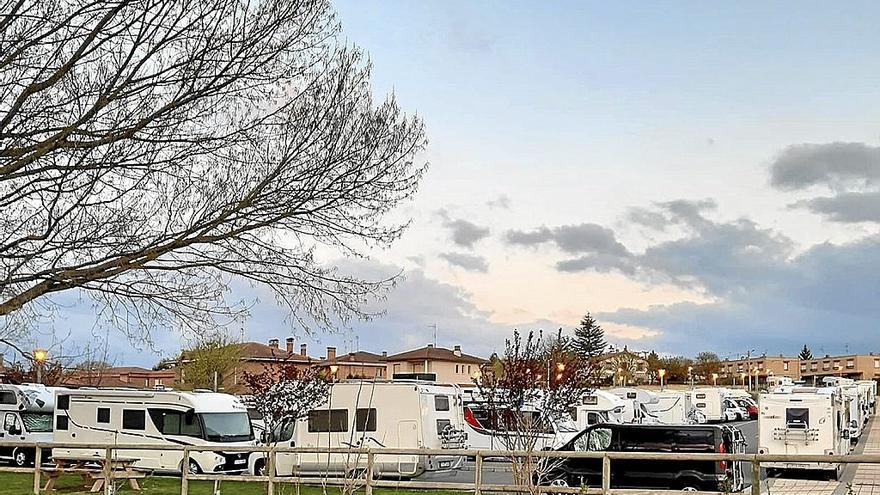 Autocaravanas en la localidad de Labastida.