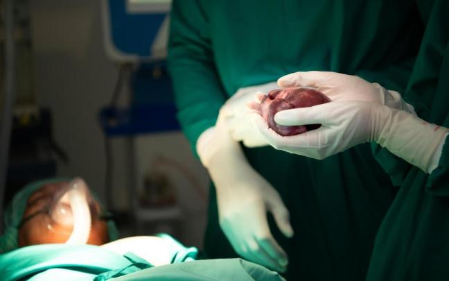 Intervención quirúrgica para un trasplante de corazón