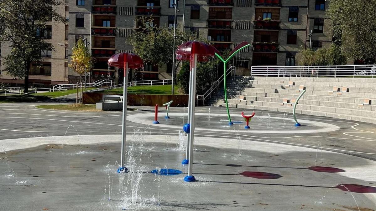 Los juegos acuáticos del parque Dolarea de Beasain.