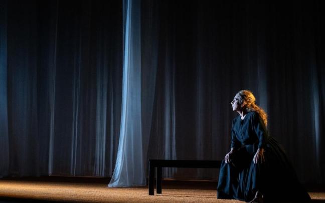 Lolita protagoniza la obra ‘Poncia’.