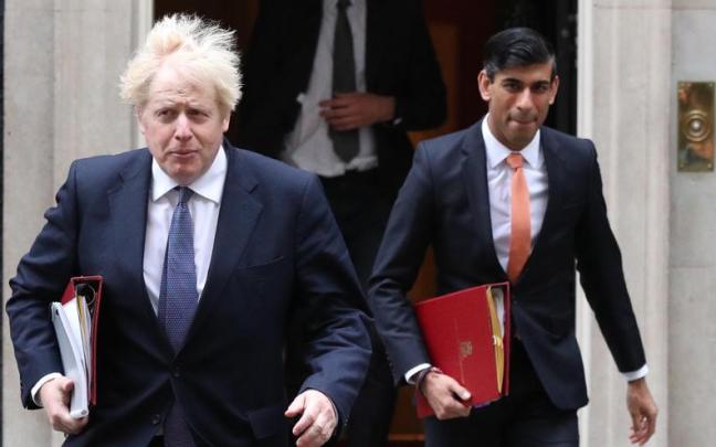 Boris Johnson y Rishi Sunak, en el punto de mira por la gestión de la pandemia en Reino Unido. Boris Johnson y Rishi Sunak, en el punto de mira por la gestión de la pandemia en Reino Unido.