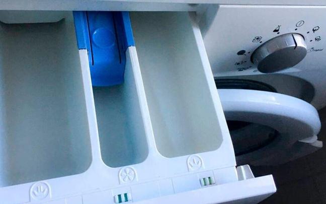 El cajetín de la lavadora consta de tres compartimentos.