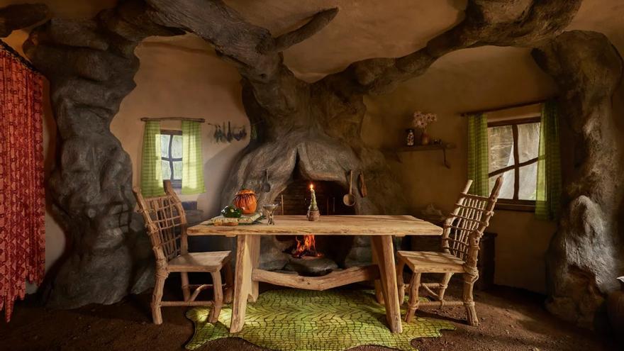 La estancia con chimenea.
