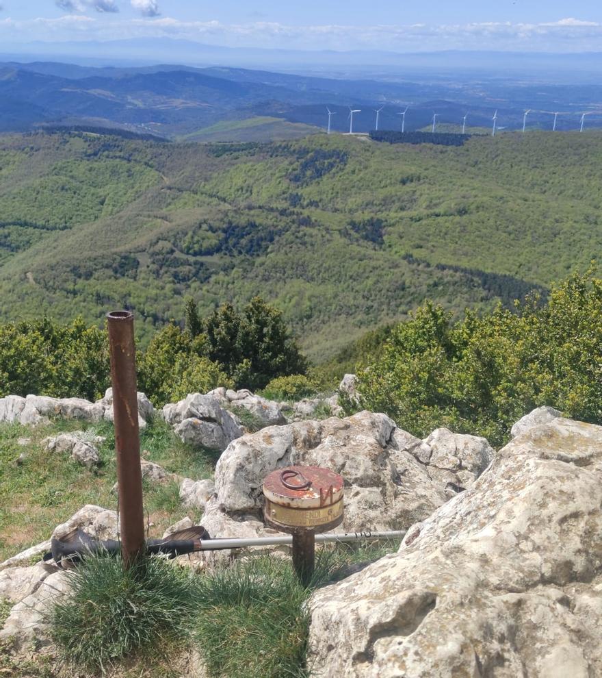 Detalle del buzón de la Higa