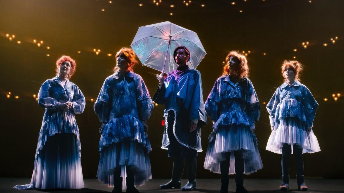Una escena de la ópera infantil 'Arriagaren aterkia', durante un ensayo.