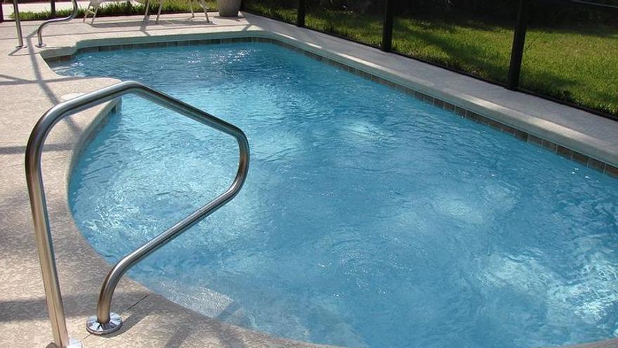 El menor fallecido en una piscina de Sevilla pudo sufrir una electrocución