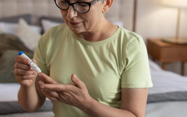 La terapia sintomática más eficaz en la menopausia se basa en la terapia hormonal.