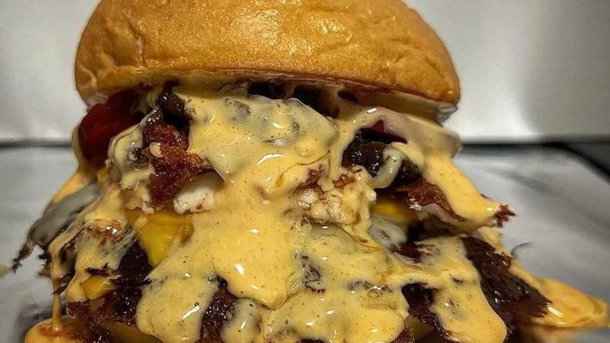 Hamburguesa "smash" de "CEA SmashBurgers"