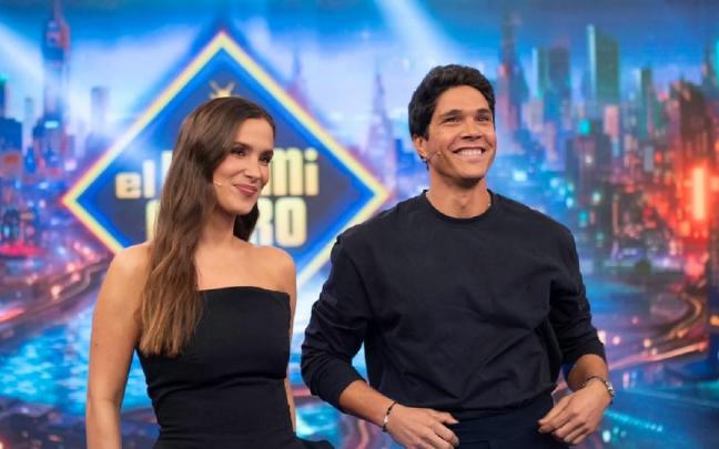 María Pombo y su marido, Pablo Castellano, en 'El Hormiguero'.