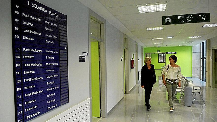 Las consultas médicas, tanto en ambulatorios como en hospitales, se han incrementado un 16% con respecto a 2019, el último año prepandemia. | FOTO: JOSE MARÍA MARTÍNEZ