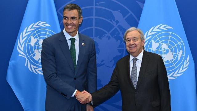 El presidente del Gobierno, Pedro Sánchez, y el secretario general de Naciones Unidas, António Guterres