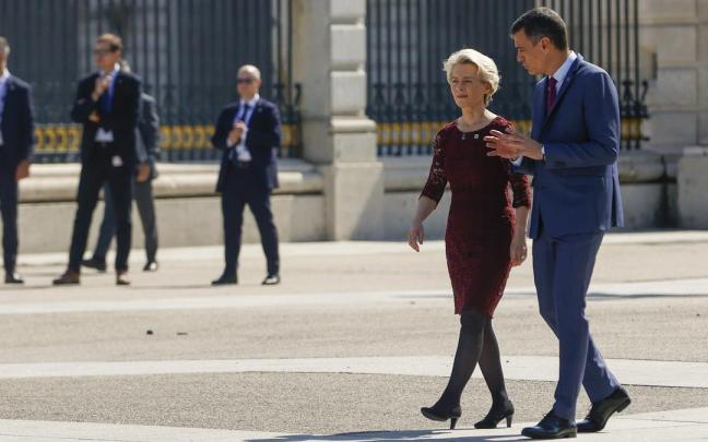 Sánchez, este lunes con Ursula von der Leyen.