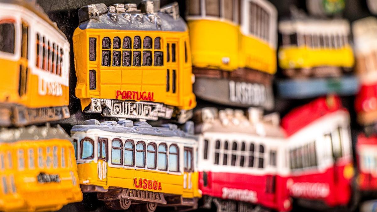 Imanes colocados en una nevera