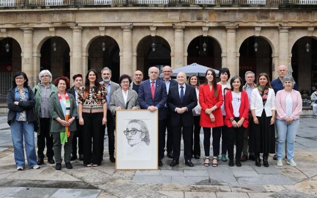 Euskaltzaindia presenta las actividades organizadas con motivo del 50 aniversario de la muerte del escritor y poeta Gabriel Aresti.