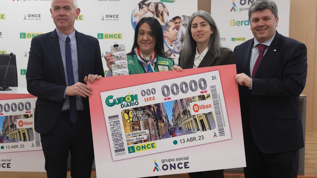 Cinco millones de cupones llevarán la imagen de la calle Bidebarrieta en el sorteo de la ONCE del 13 abril.