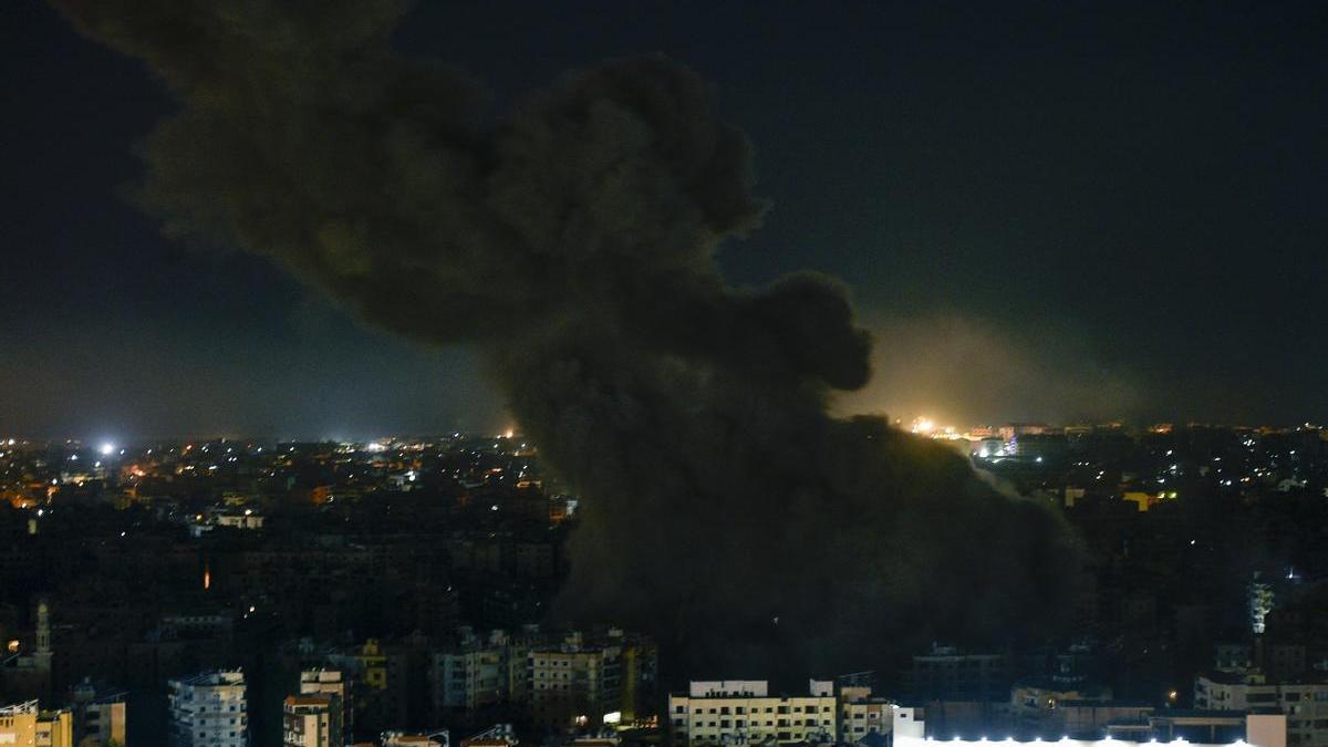 Israel sigue bombardeando Beirut.