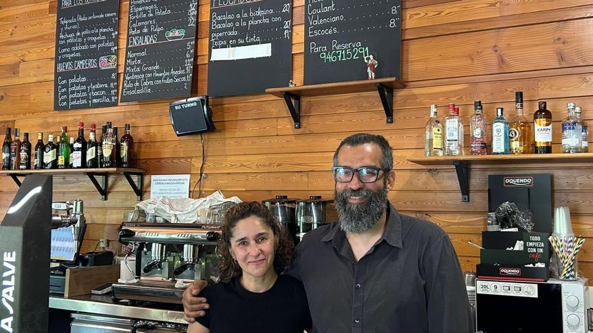 Nuevo equipo al frente del bar-restaurante del parque Mendikosolo
