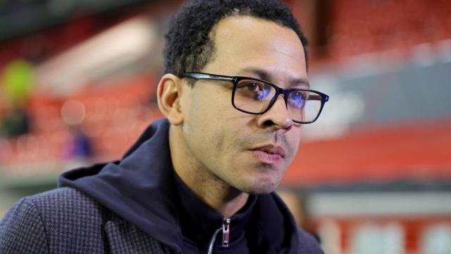 El técnico inglés Liam Rosenior, nuevo entrenador del Chelsea.