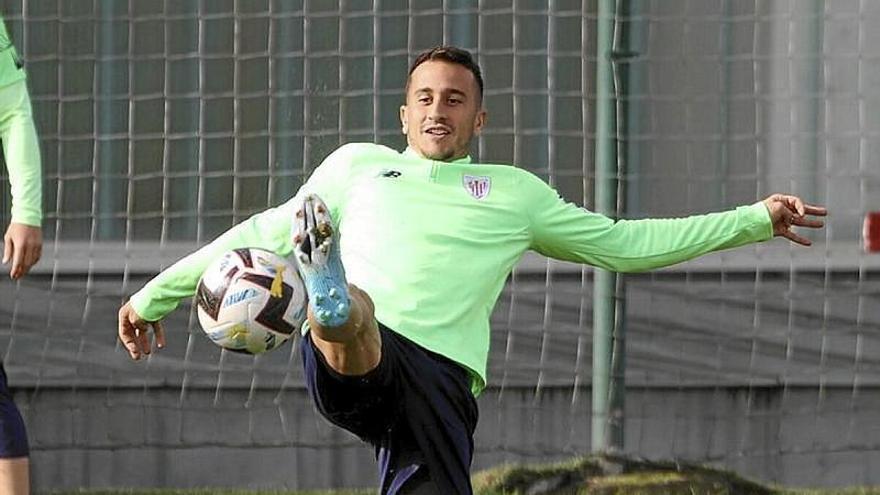 Berenguer, en un entrenamiento con el Athletic.