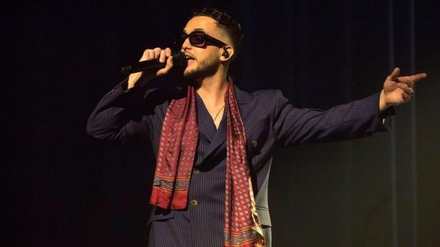 Tangana, durante uno de los conciertos de la gira "Sin Cantar ni Afinar Tour".