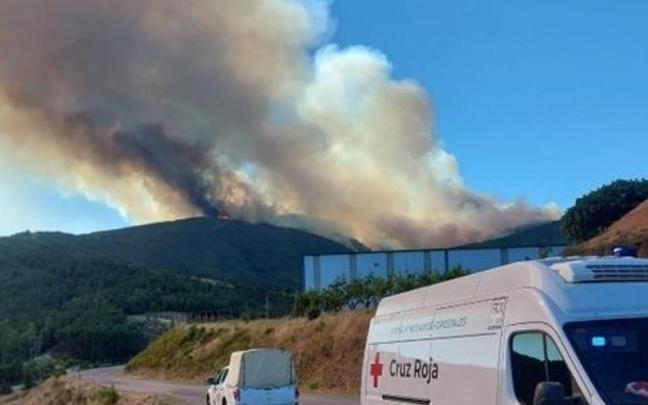 Unas 200 personas tuvieron que ser desalojadas a lo largo de esta noche de diversas alquerías.