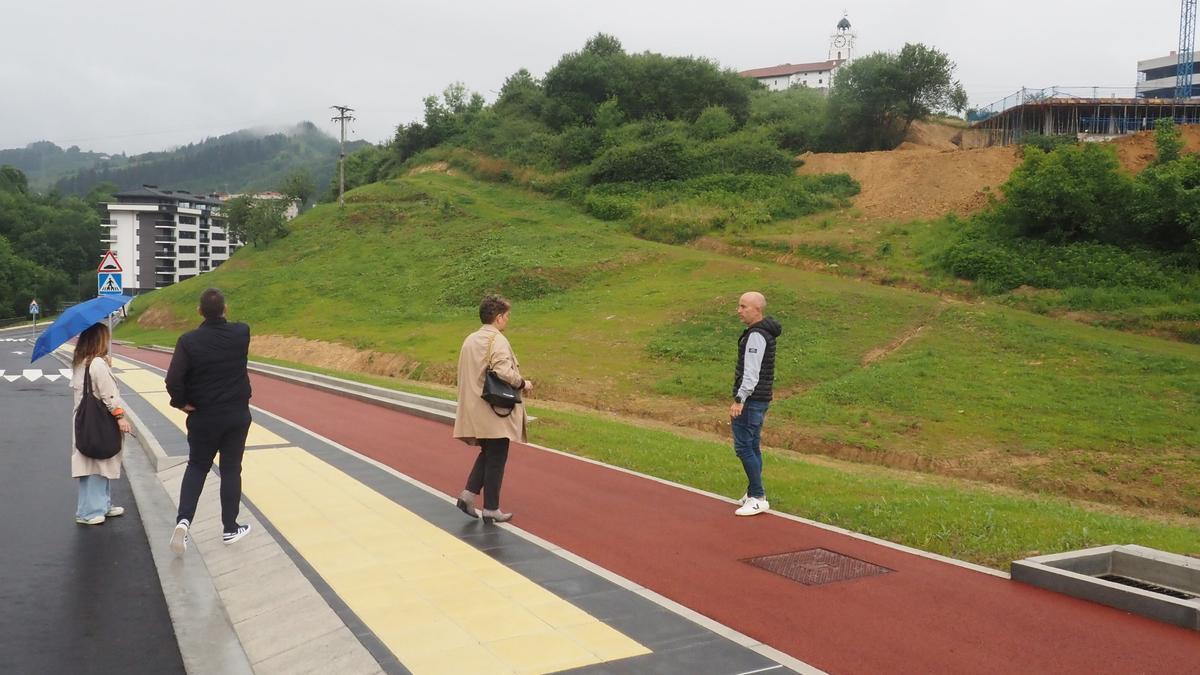 El vial posibilitará el futuro desarrollo de viviendas protegidas y viviendas de promoción privada en la zona más próxima a San Martín.